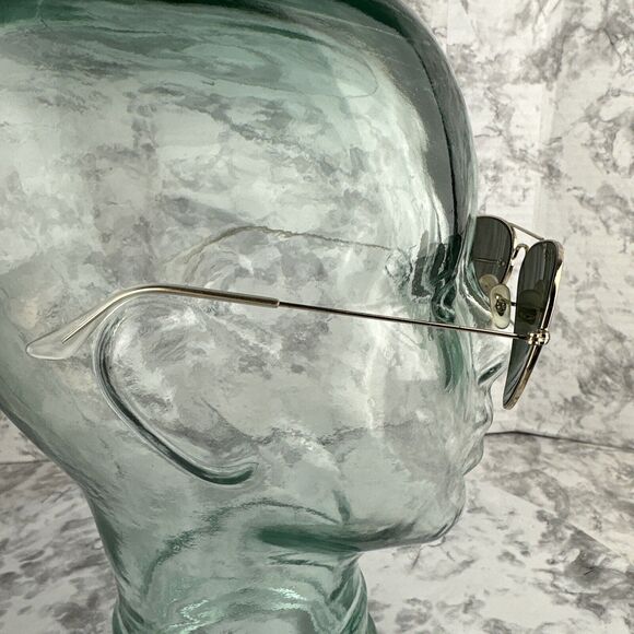 Ray Ban Vintage Aviator Large Gold Metal Sunglasses RB8026 Made in Italy - Picture 5 of 10